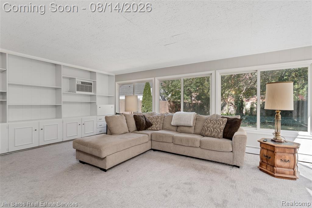 16845 Maumee Avenue Property Photo 11
