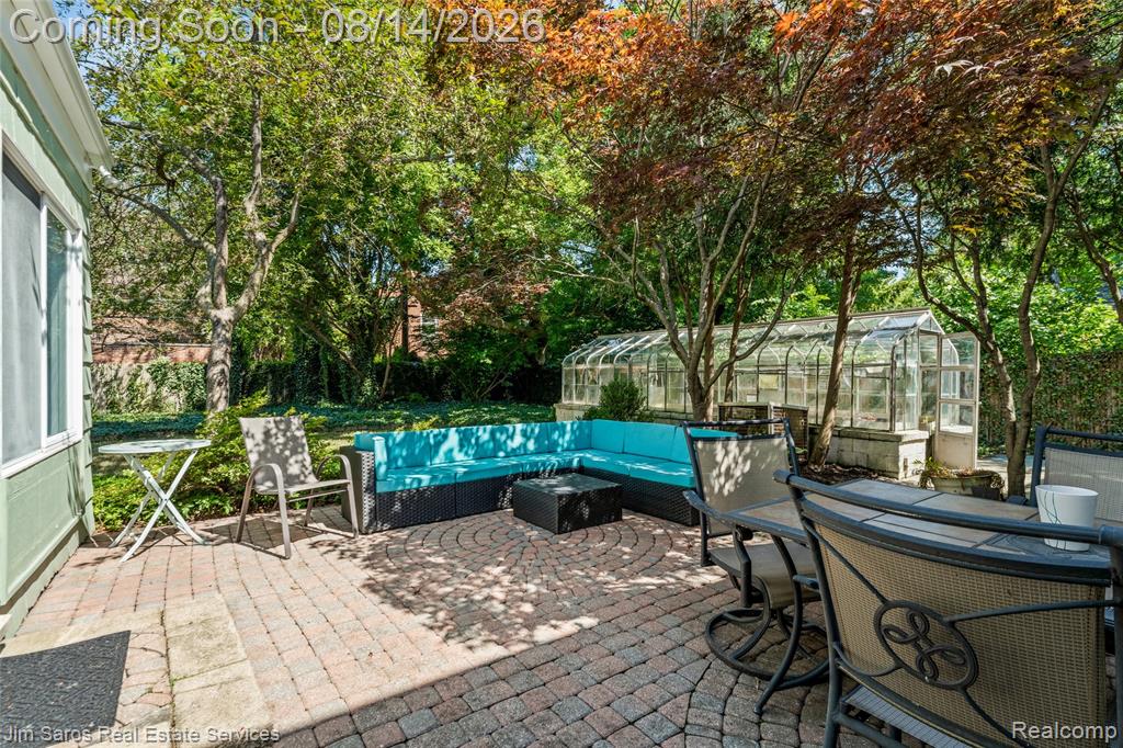 16845 Maumee Avenue Property Photo 24