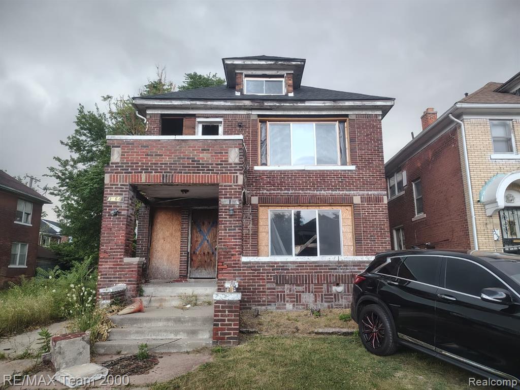 3262 Tuxedo Street Property Photo 1