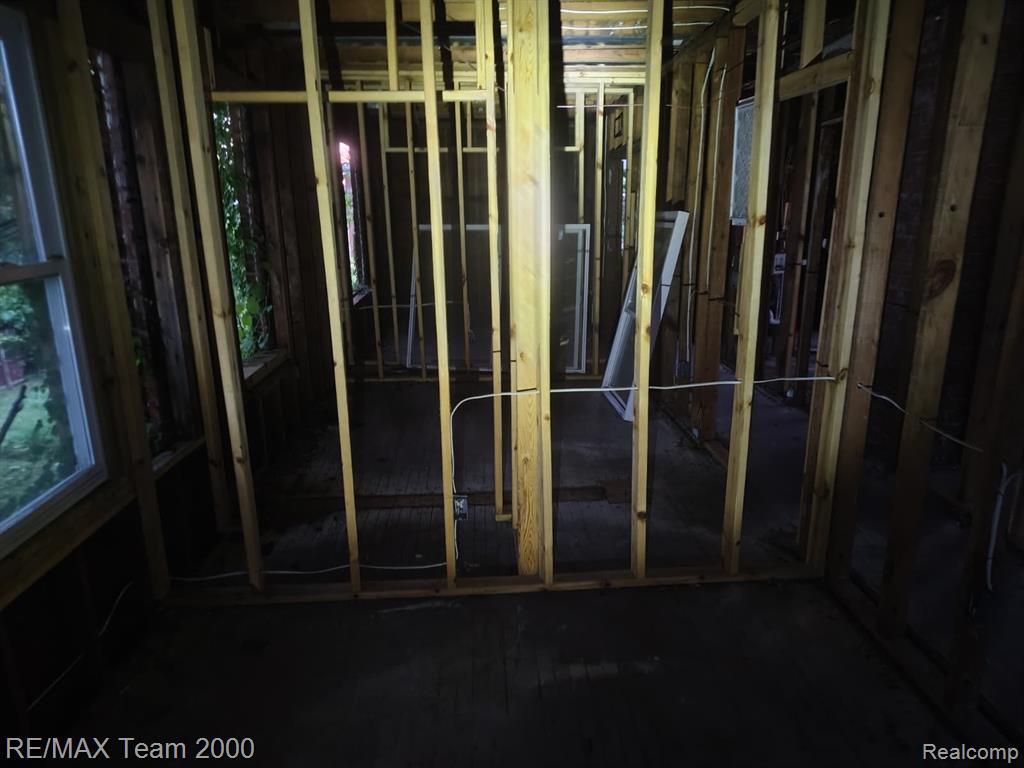 3262 Tuxedo Street Property Photo 26