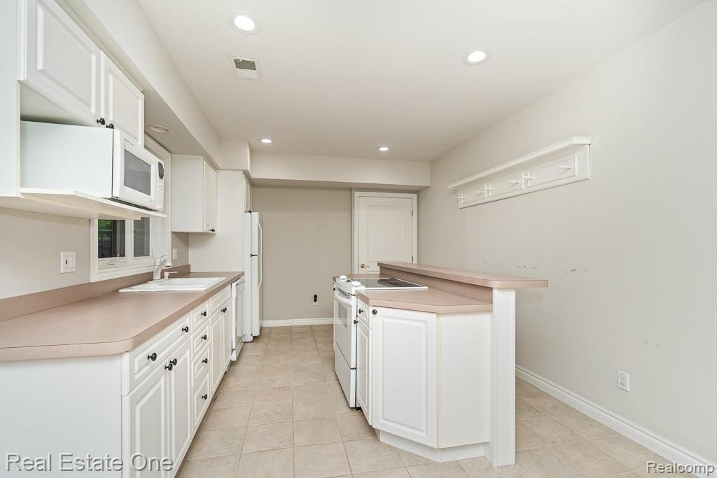 5575 Murfield Drive Property Photo 35
