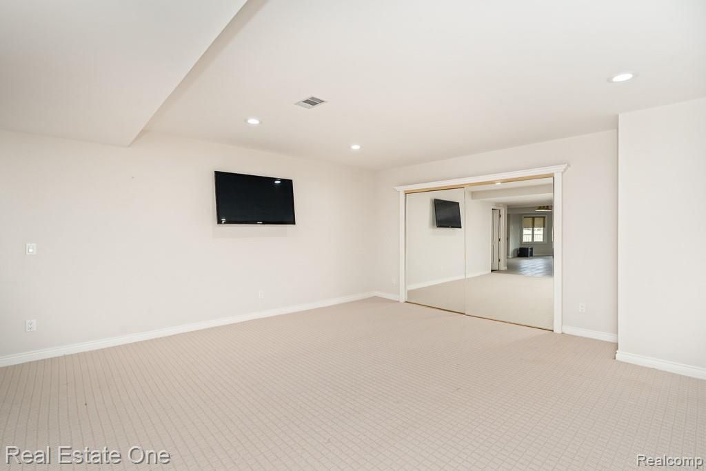 5575 Murfield Drive Property Photo 37