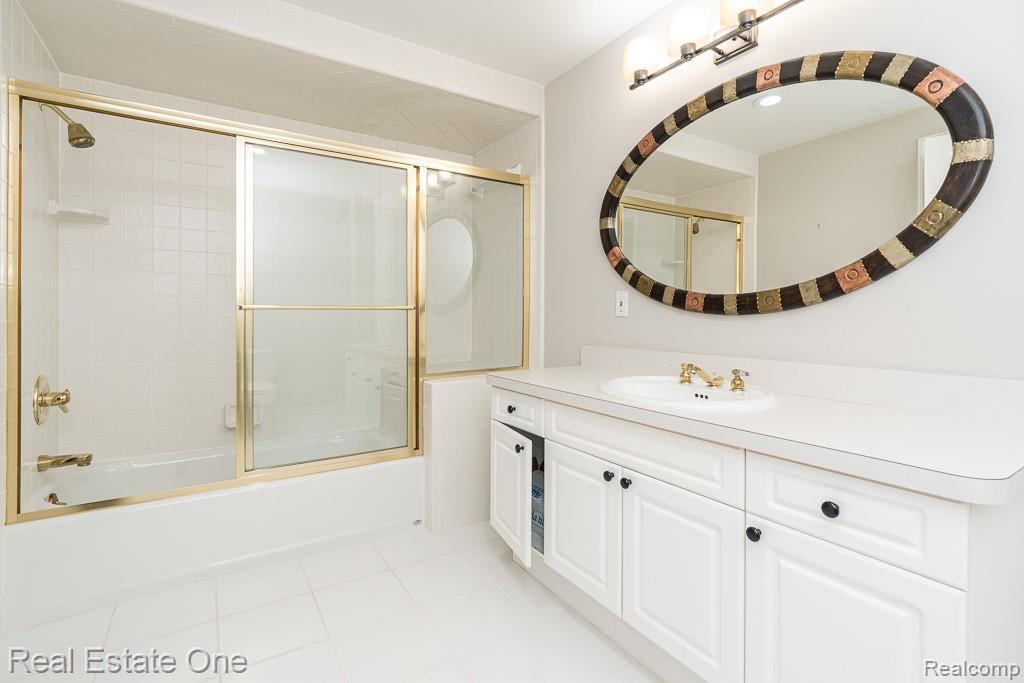 5575 Murfield Drive Property Photo 40