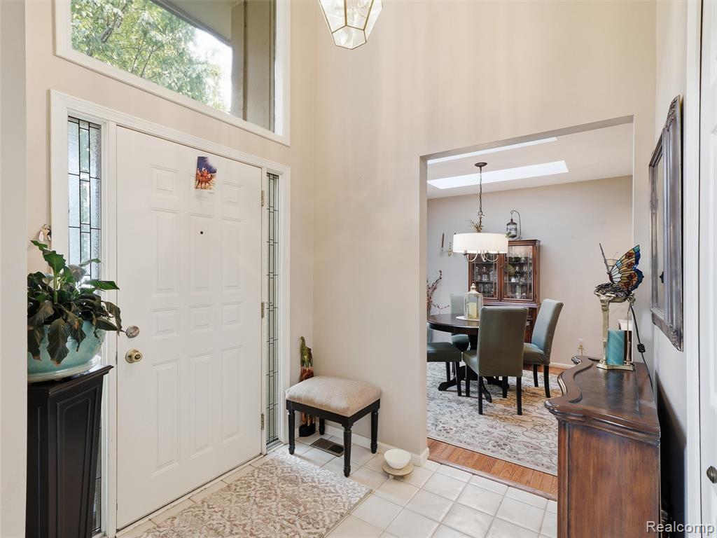 43162 W Kirkwood Drive Property Photo 3