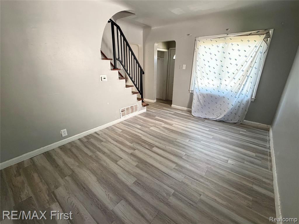 13444 Prospect Avenue Property Photo 4