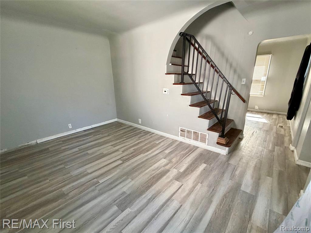 13444 Prospect Avenue Property Photo 5