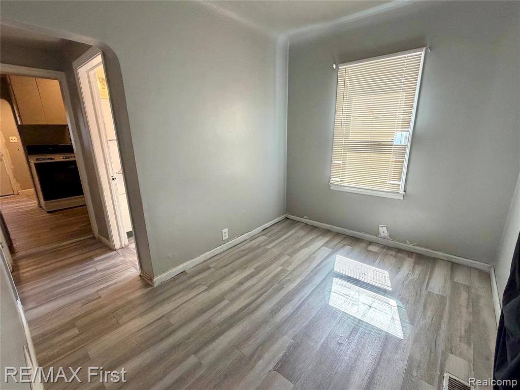 13444 Prospect Avenue Property Photo 10