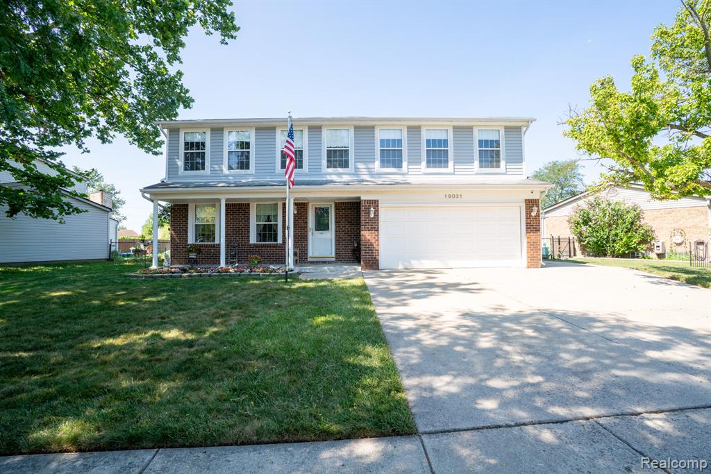 19031 Forrest Hill Drive Property Photo 1