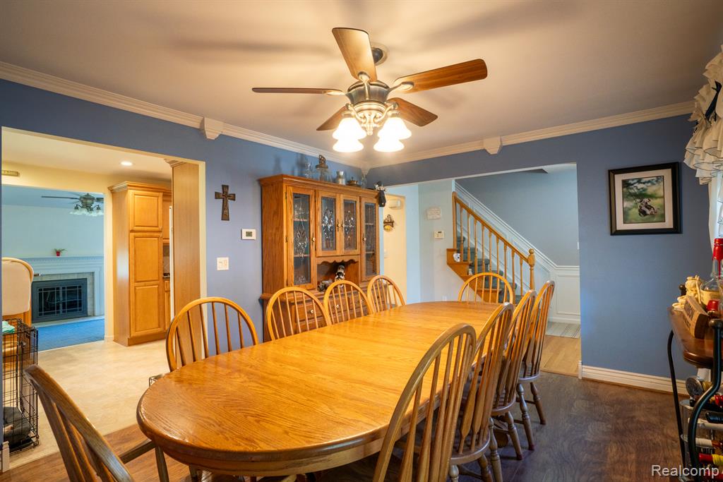 19031 Forrest Hill Drive Property Photo 9