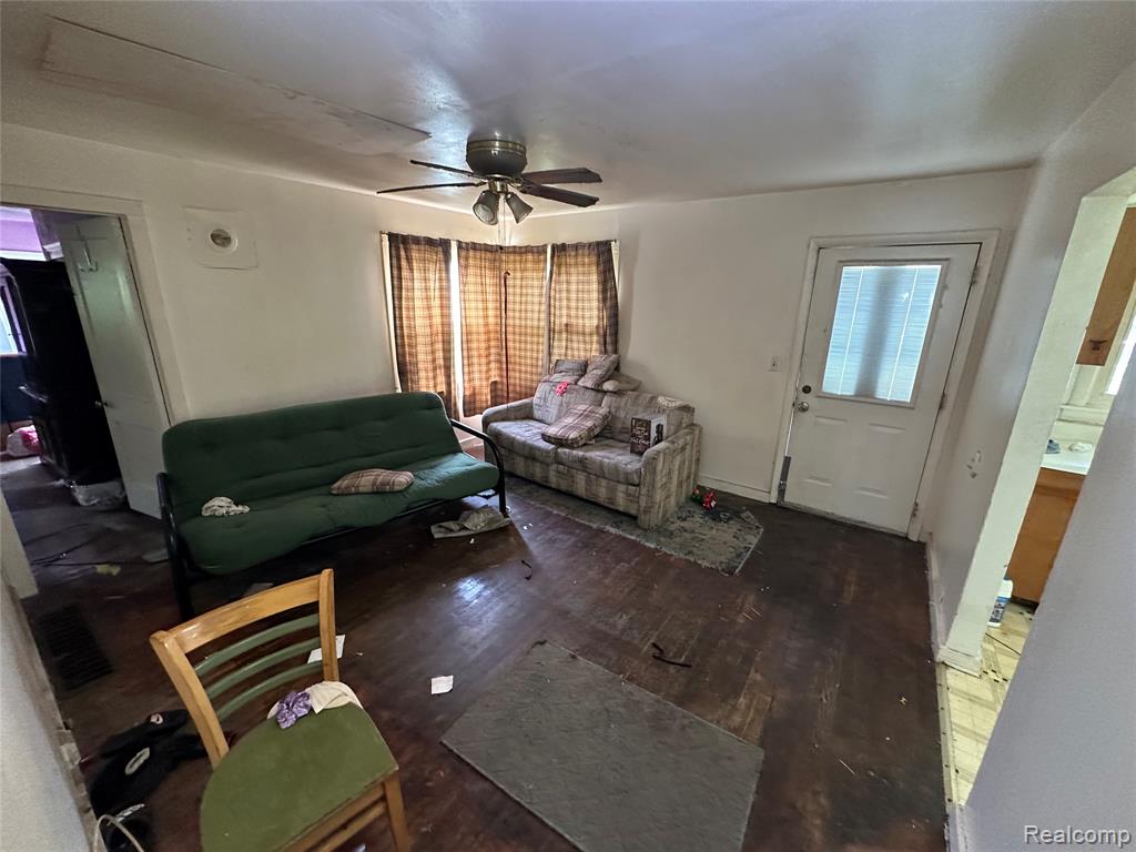1680 Walnut Street Property Photo 6