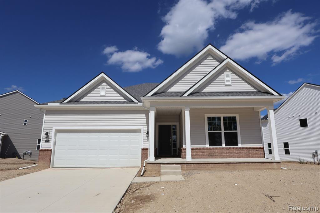 27119 Silo Drive Property Photo 1