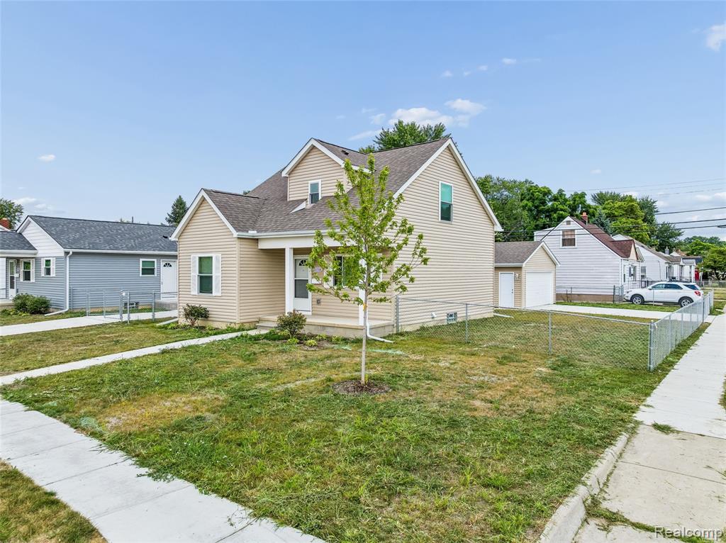 22708 Mac Arthur Property Photo 1