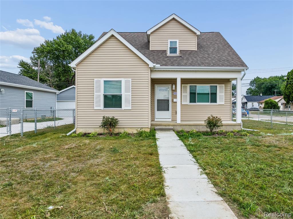 22708 Mac Arthur Property Photo 2