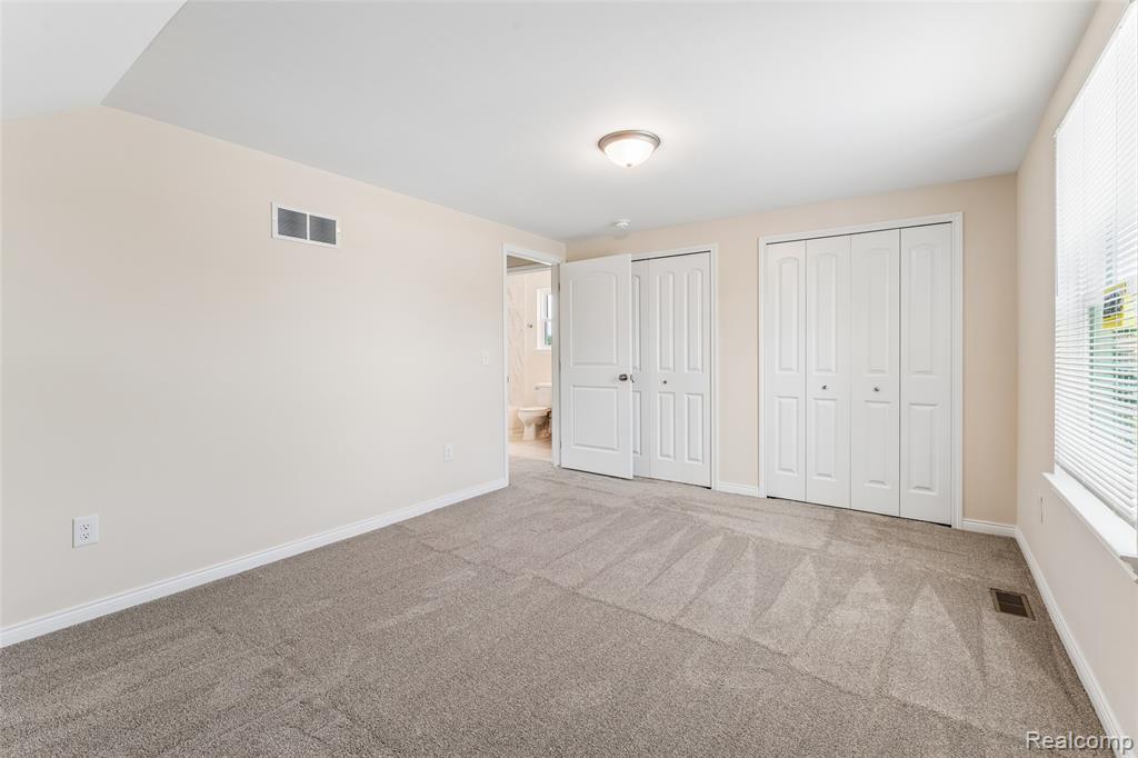 22708 Mac Arthur Property Photo 16