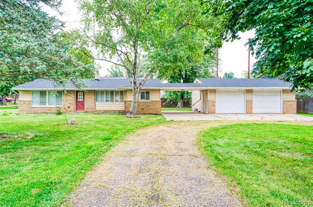8020 Fairfield Road Property Photo 1