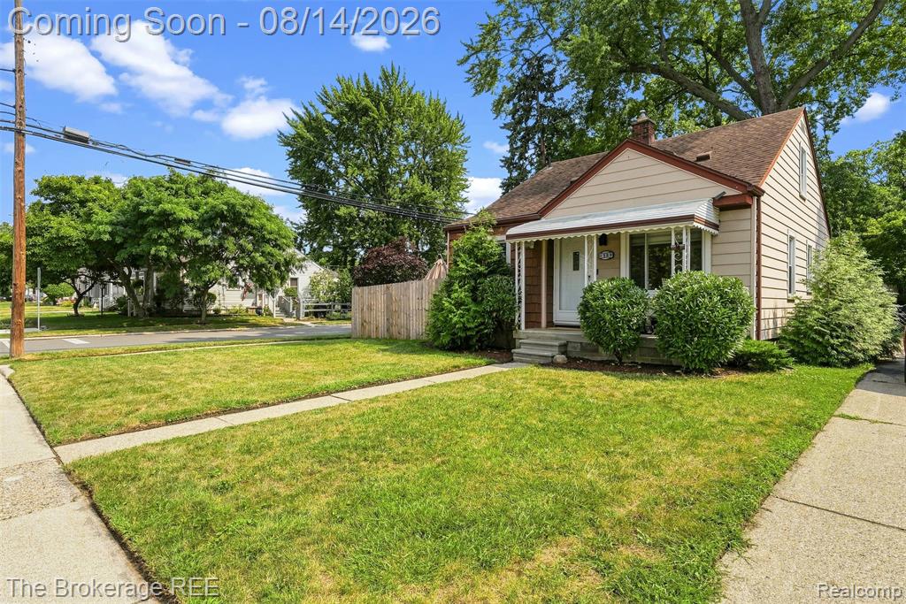 2190 Mapledale Street Property Photo 4