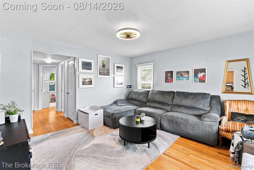 2190 Mapledale Street Property Photo 7