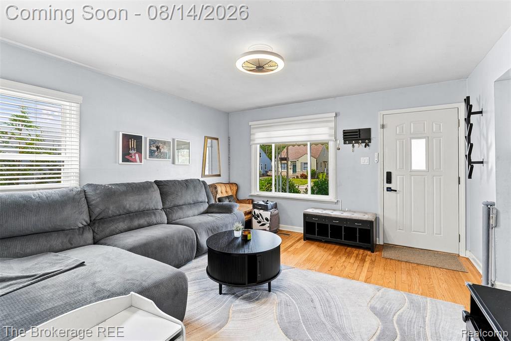 2190 Mapledale Street Property Photo 8