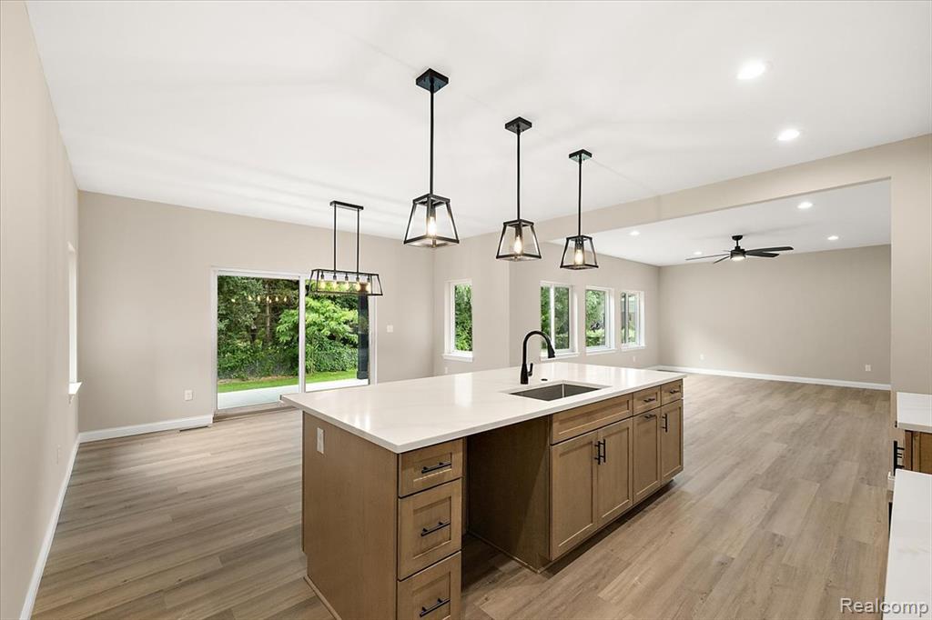 49241 London Bridge Drive Property Photo 18