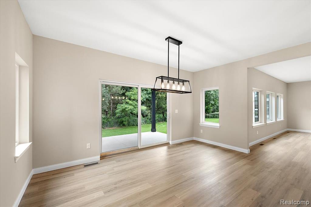 49241 London Bridge Drive Property Photo 19