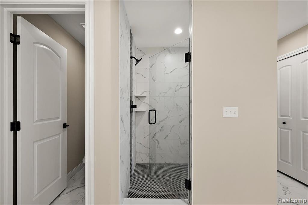 49241 London Bridge Drive Property Photo 35