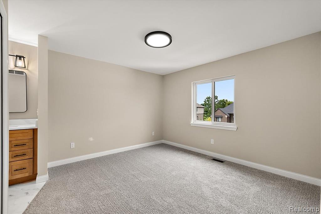 49241 London Bridge Drive Property Photo 39