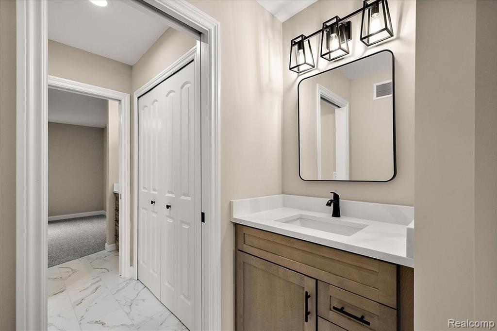 49241 London Bridge Drive Property Photo 42