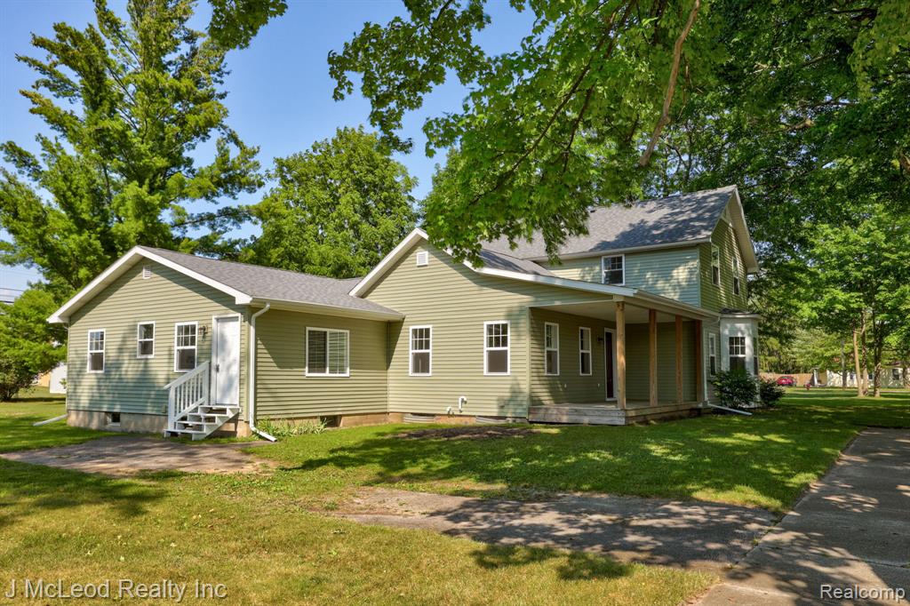 6727 Pine Street Property Photo 1