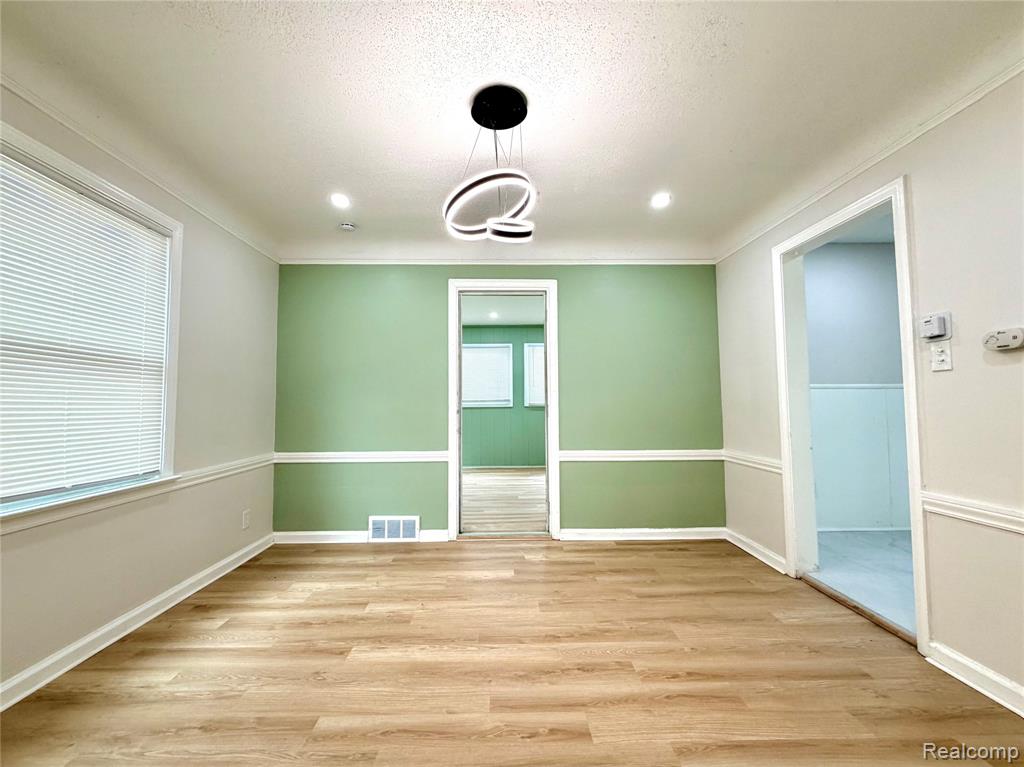 3666 Somerset Avenue Property Photo 15