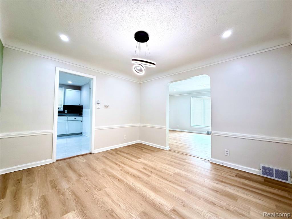 3666 Somerset Avenue Property Photo 16