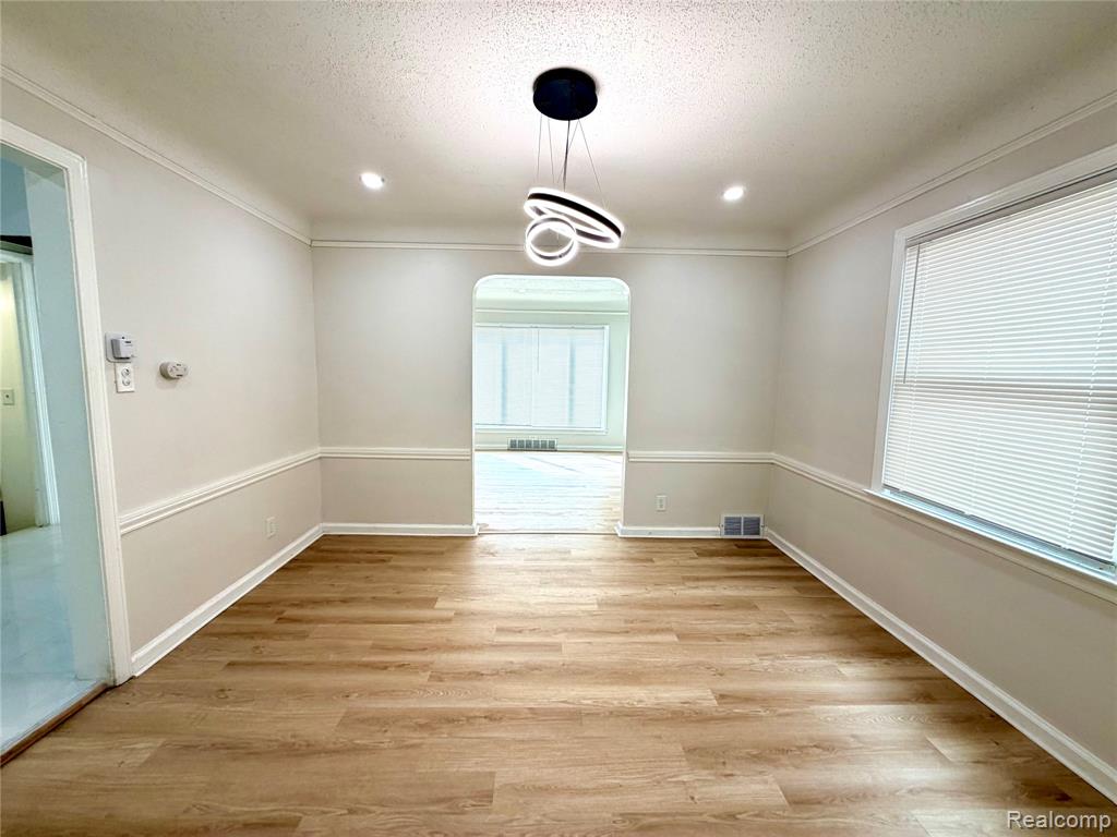 3666 Somerset Avenue Property Photo 17