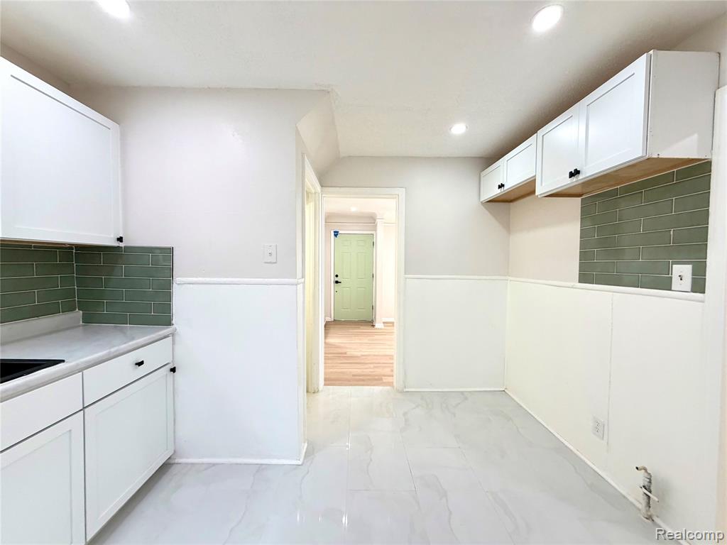 3666 Somerset Avenue Property Photo 23