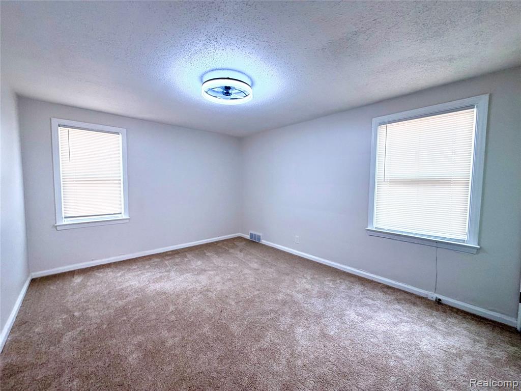 3666 Somerset Avenue Property Photo 26