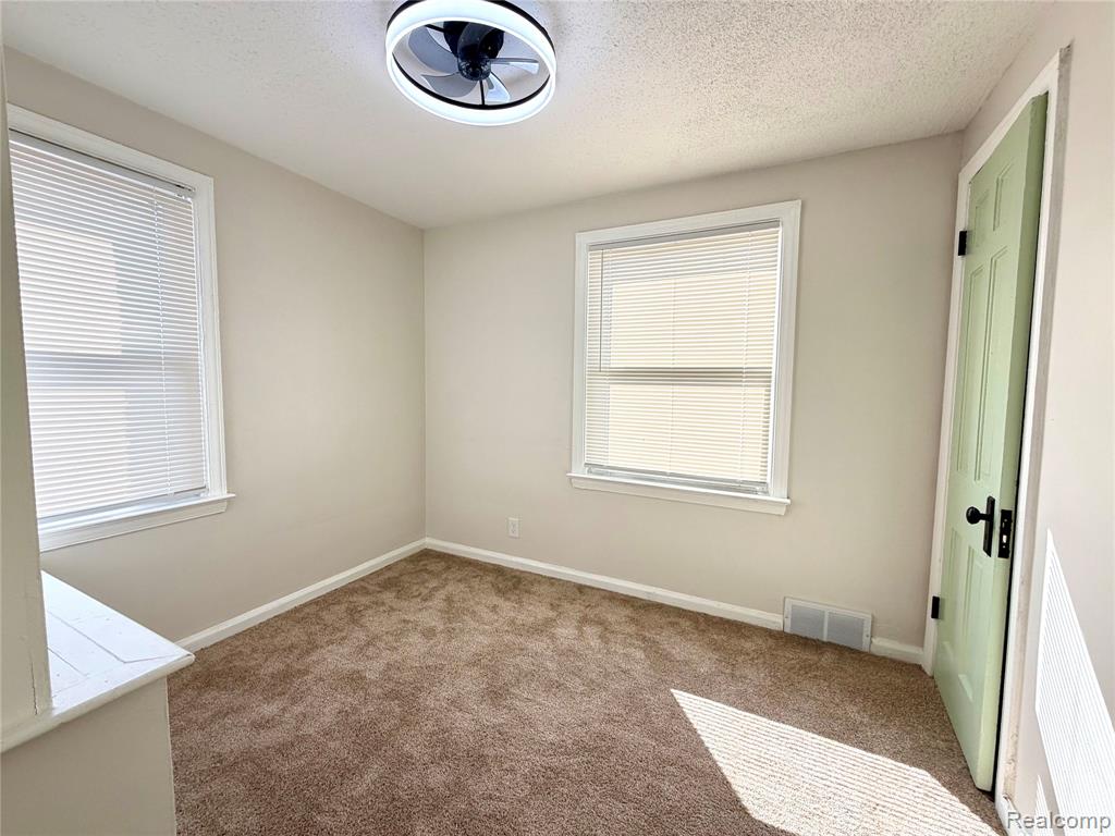 3666 Somerset Avenue Property Photo 30