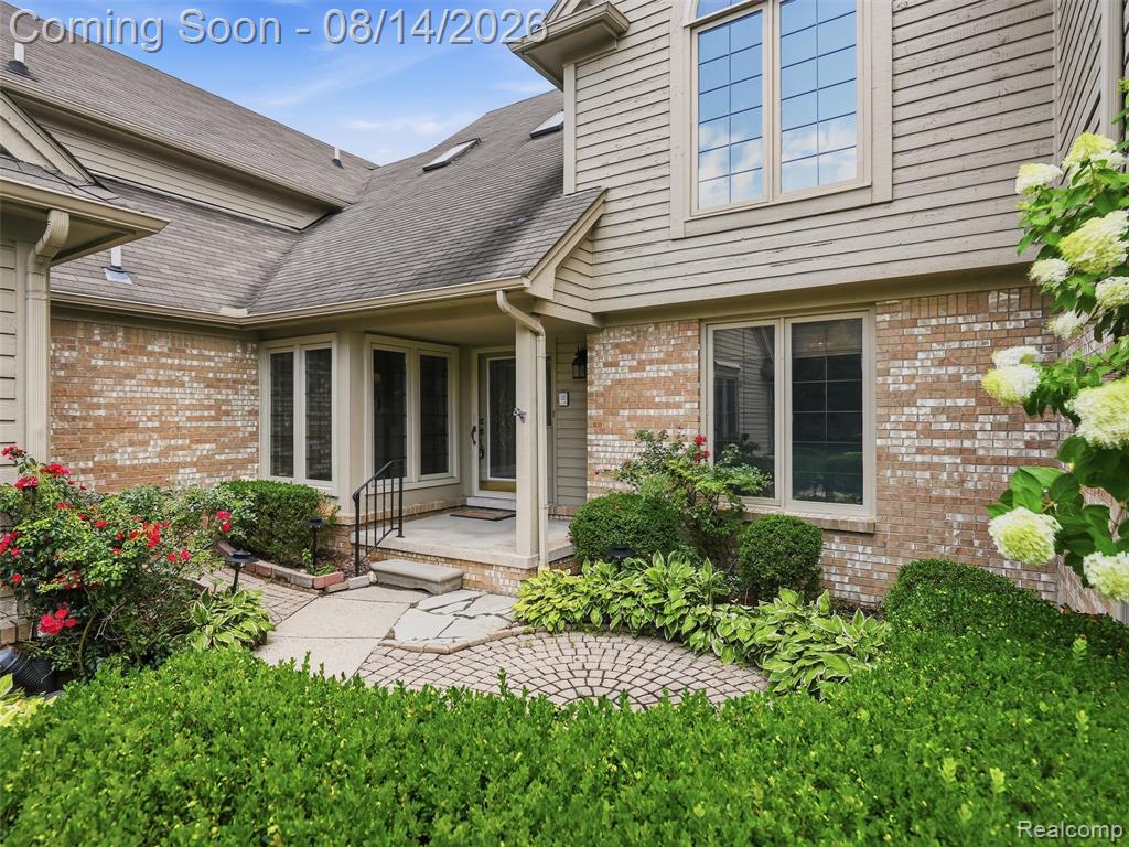 16905 Coral Lane Property Photo 3