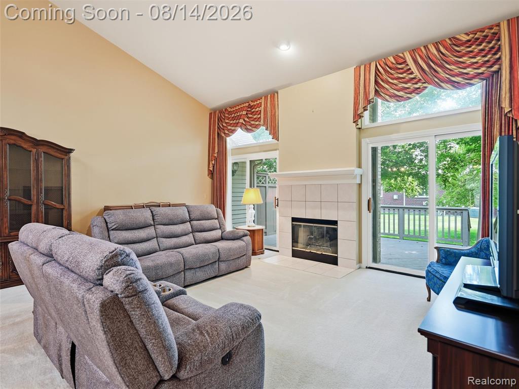 16905 Coral Lane Property Photo 5