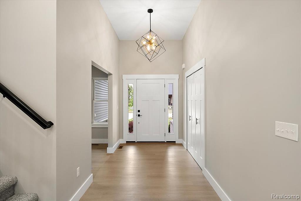 49287 London Bridge Drive Property Photo 7
