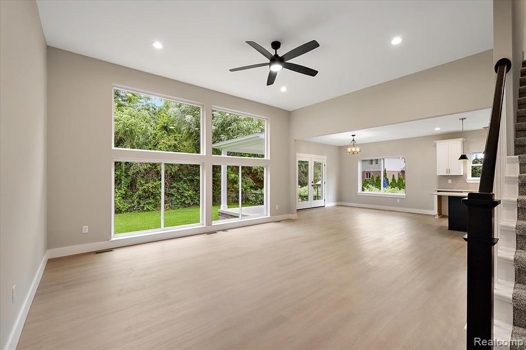 49287 London Bridge Drive Property Photo 9