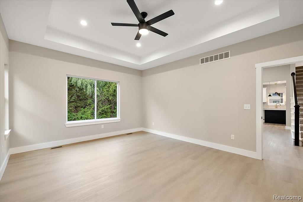 49287 London Bridge Drive Property Photo 31