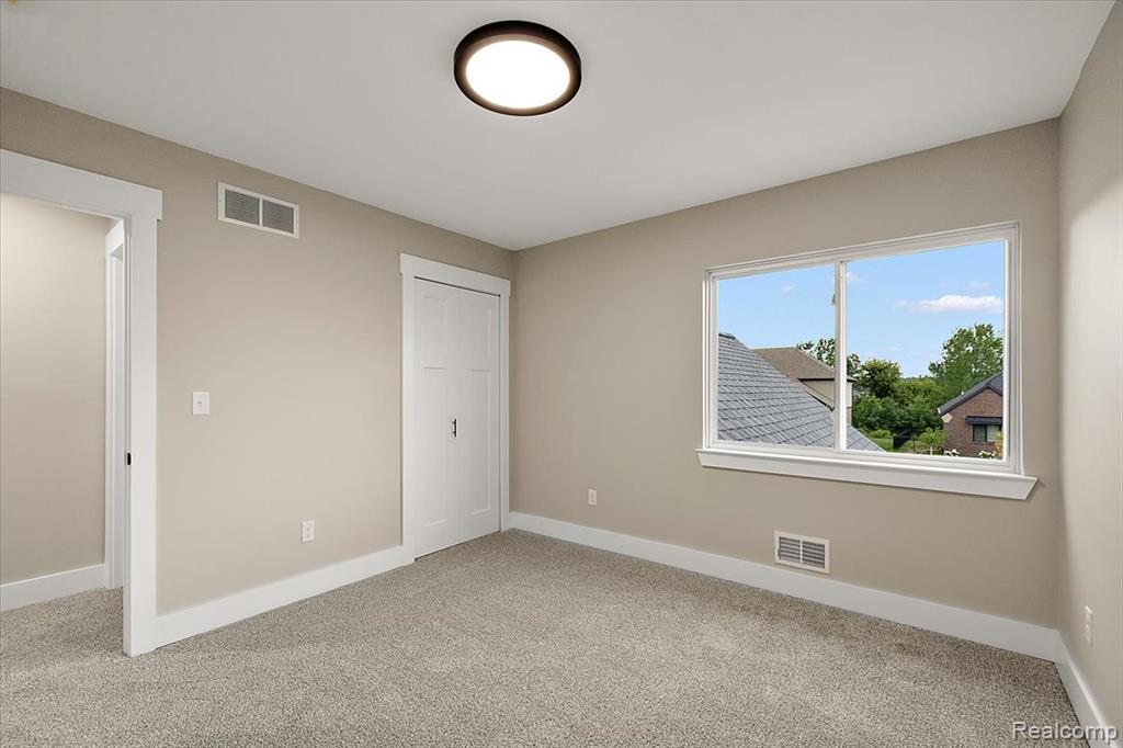 49287 London Bridge Drive Property Photo 40