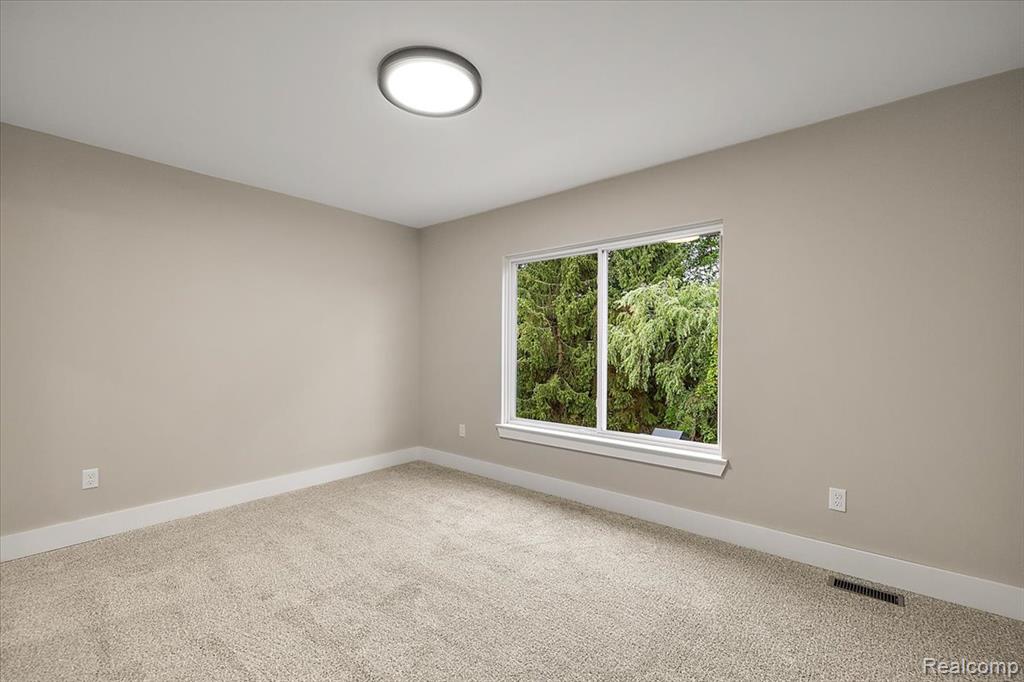 49287 London Bridge Drive Property Photo 47