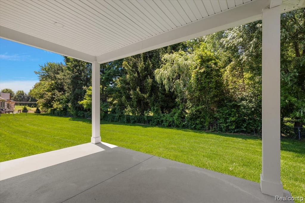49287 London Bridge Drive Property Photo 59