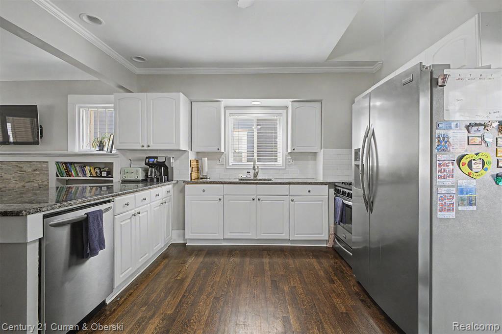 312 S Pleasant Street Property Photo 13
