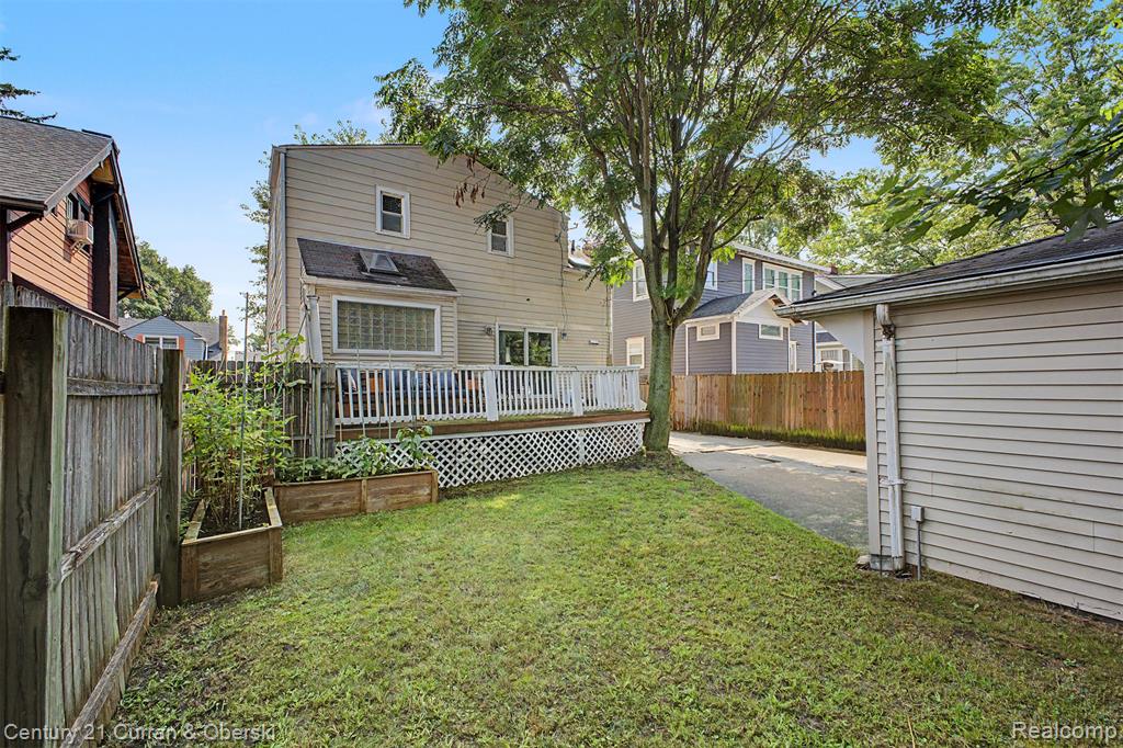 312 S Pleasant Street Property Photo 41