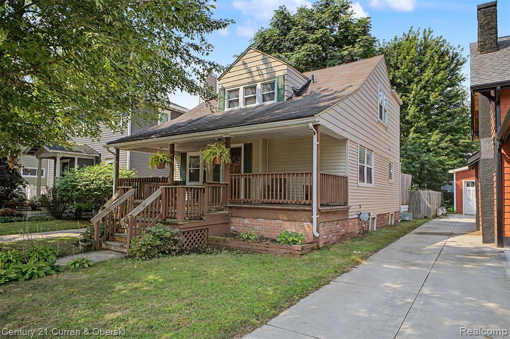 312 S Pleasant Street Property Photo 49