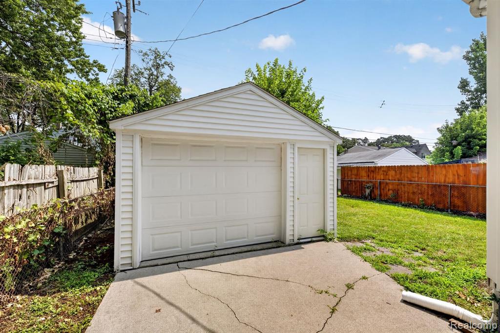3330 Harris Street Property Photo 2