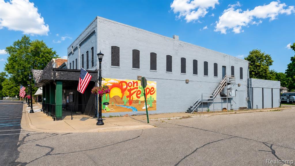 9483 Genesee Street Property Photo 27