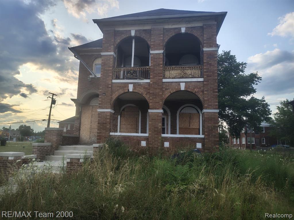 3330 Tuxedo Street Property Photo 1