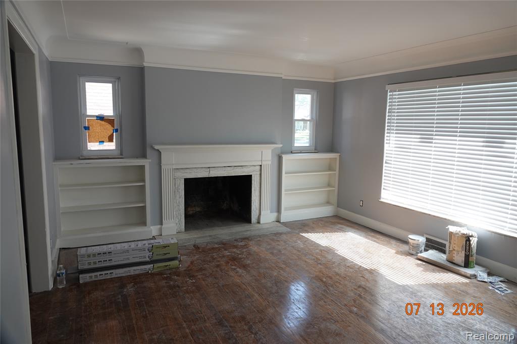 17367 Huntington Road Property Photo 9