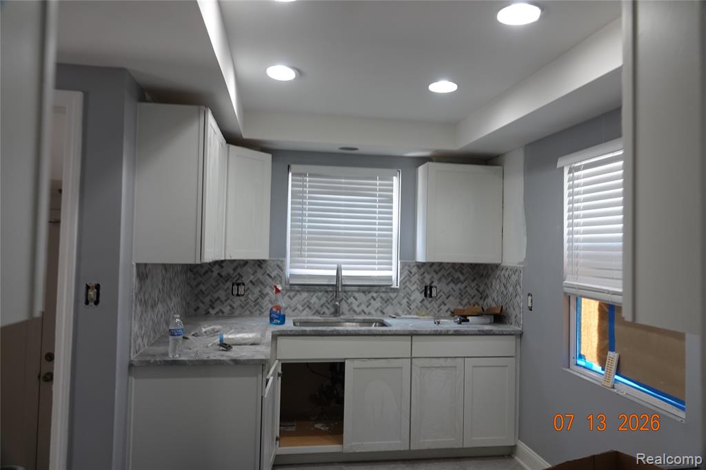 17367 Huntington Road Property Photo 13